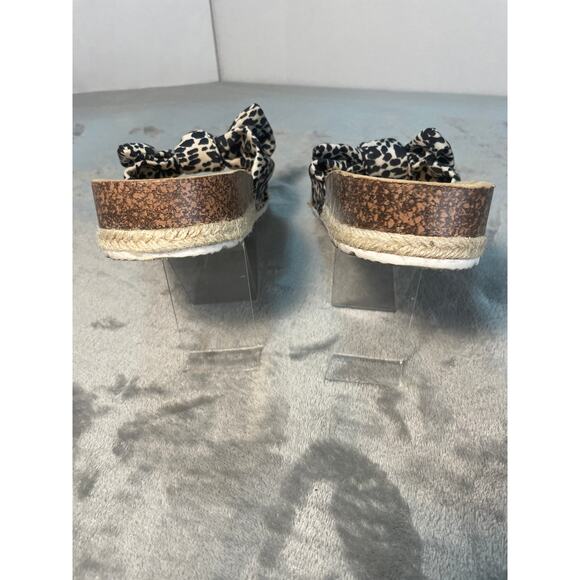 Qupid Leopard Print Bow Sandals - Women's Size 7 - Picture 5 of 7